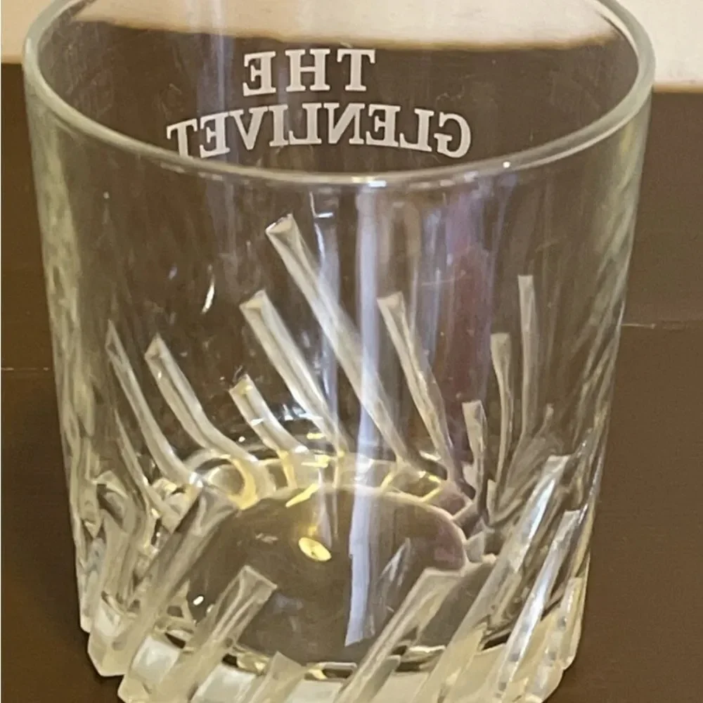 Glenlivet Scotch Whisky White Logo Crystal Cut Rocks Bar CocktailAccessory Glass